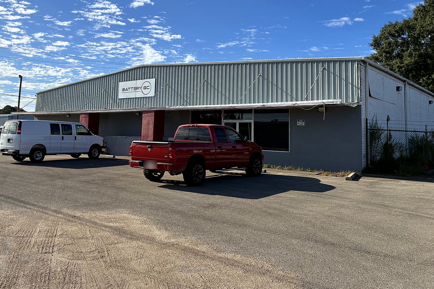 Battery GC building at 811 Timothy Lane, Hattiesburg, Mississippi